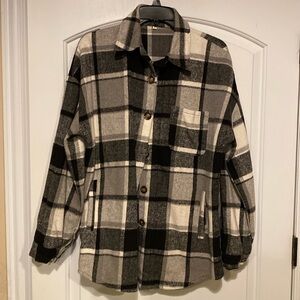 NWOT Flannel black/white plaid shacket